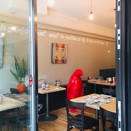 Bed and Breakfast Logies Zen Aan Zee Ostende Exterior foto
